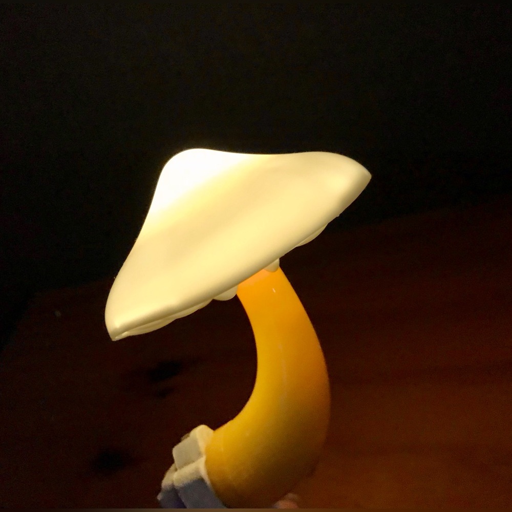 Mushroom Lot Light Detection Nite Lite Night Light & Felted Ceramic Toadstools - Picture 9 of 16